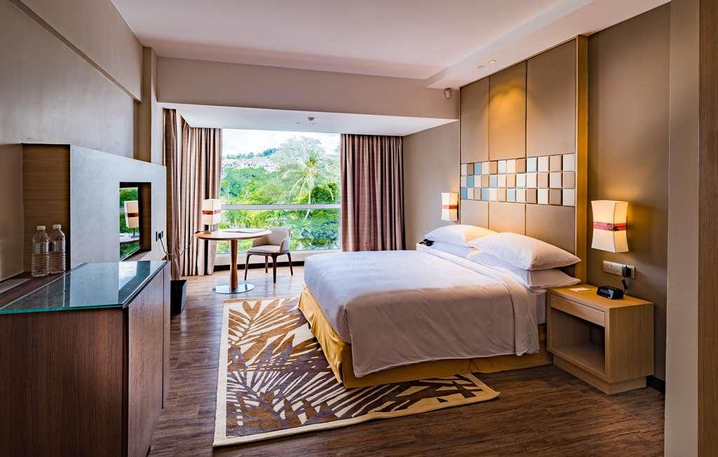 Doubletree By Hilton Penang 4*