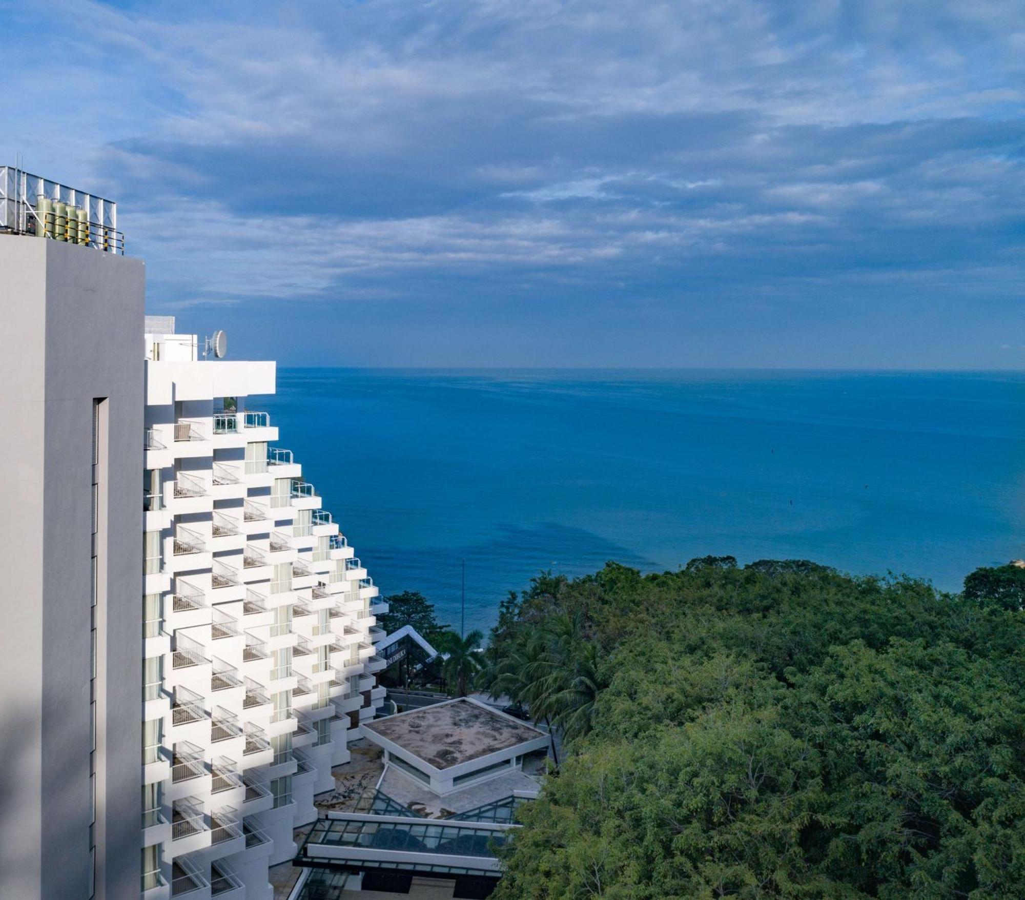 Resor Doubletree By Hilton Penang