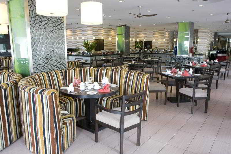 Resor Doubletree By Hilton Penang